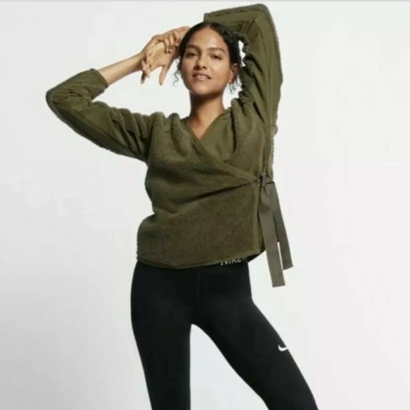 Nike Tops - Nike Sherpa Training Wrap Front Tie Long Sleeve Fleece Sweatshirt Size XL Green